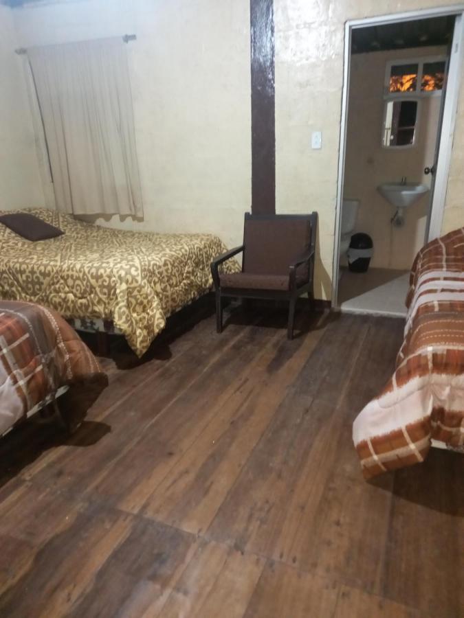 Montano Camping & Hostel Baños Zewnętrze zdjęcie