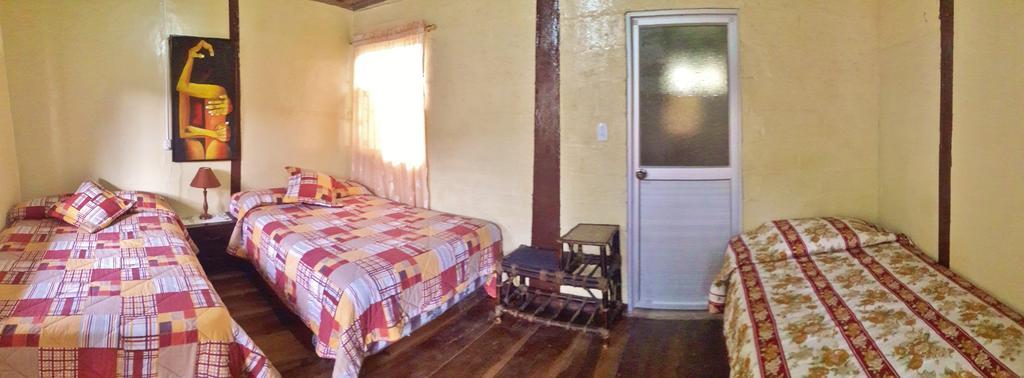 Montano Camping & Hostel Baños Zewnętrze zdjęcie