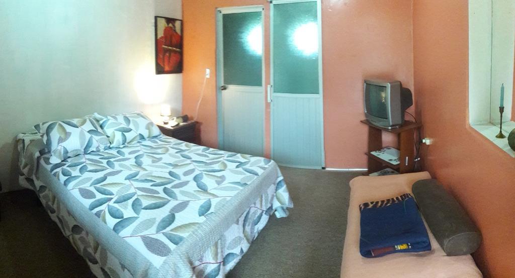 Montano Camping & Hostel Baños Zewnętrze zdjęcie
