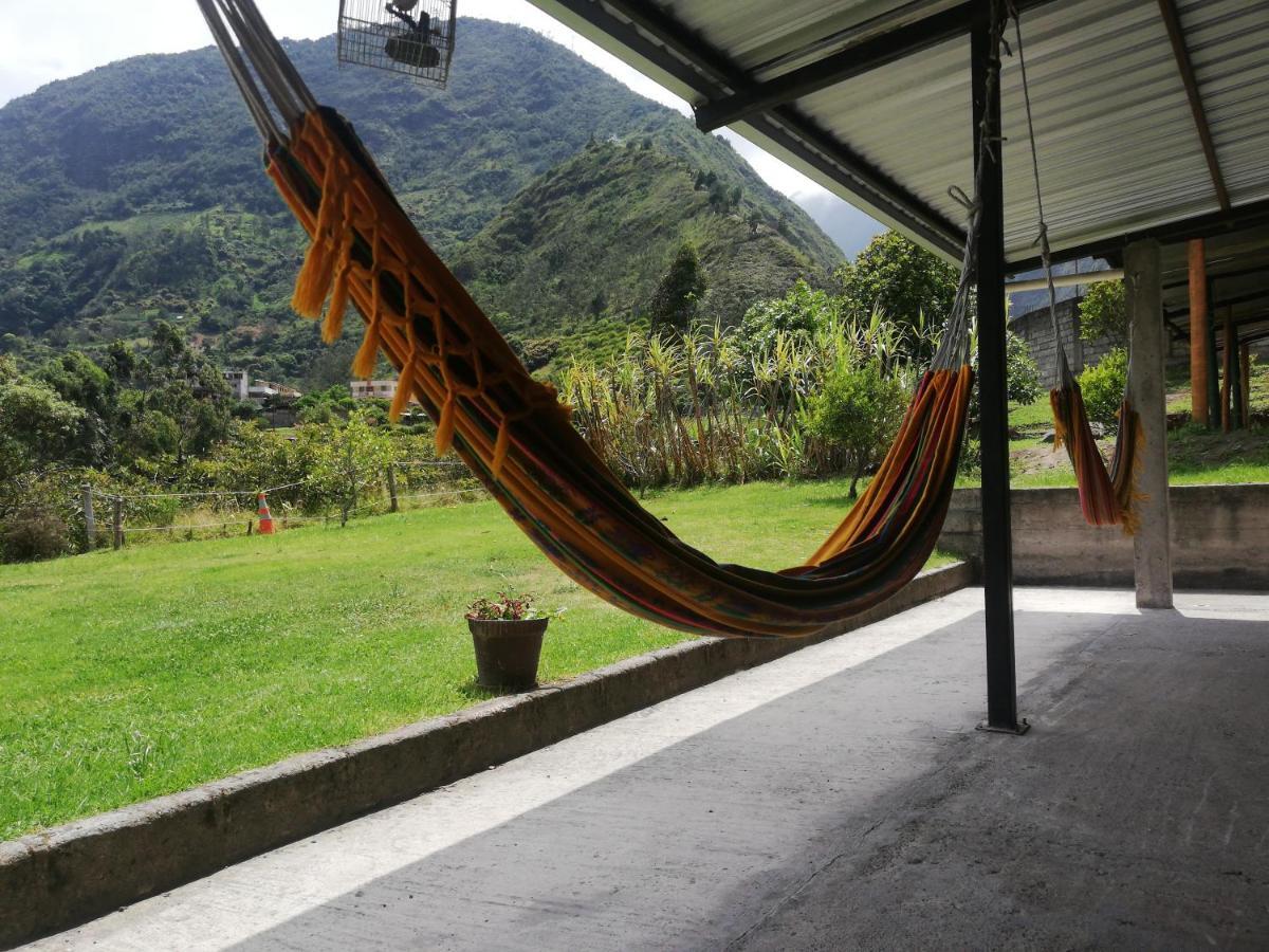 Montano Camping & Hostel Baños Zewnętrze zdjęcie